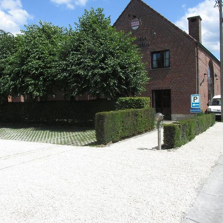 Hotel Klein Nederlo Vlezenbeek エクステリア 写真