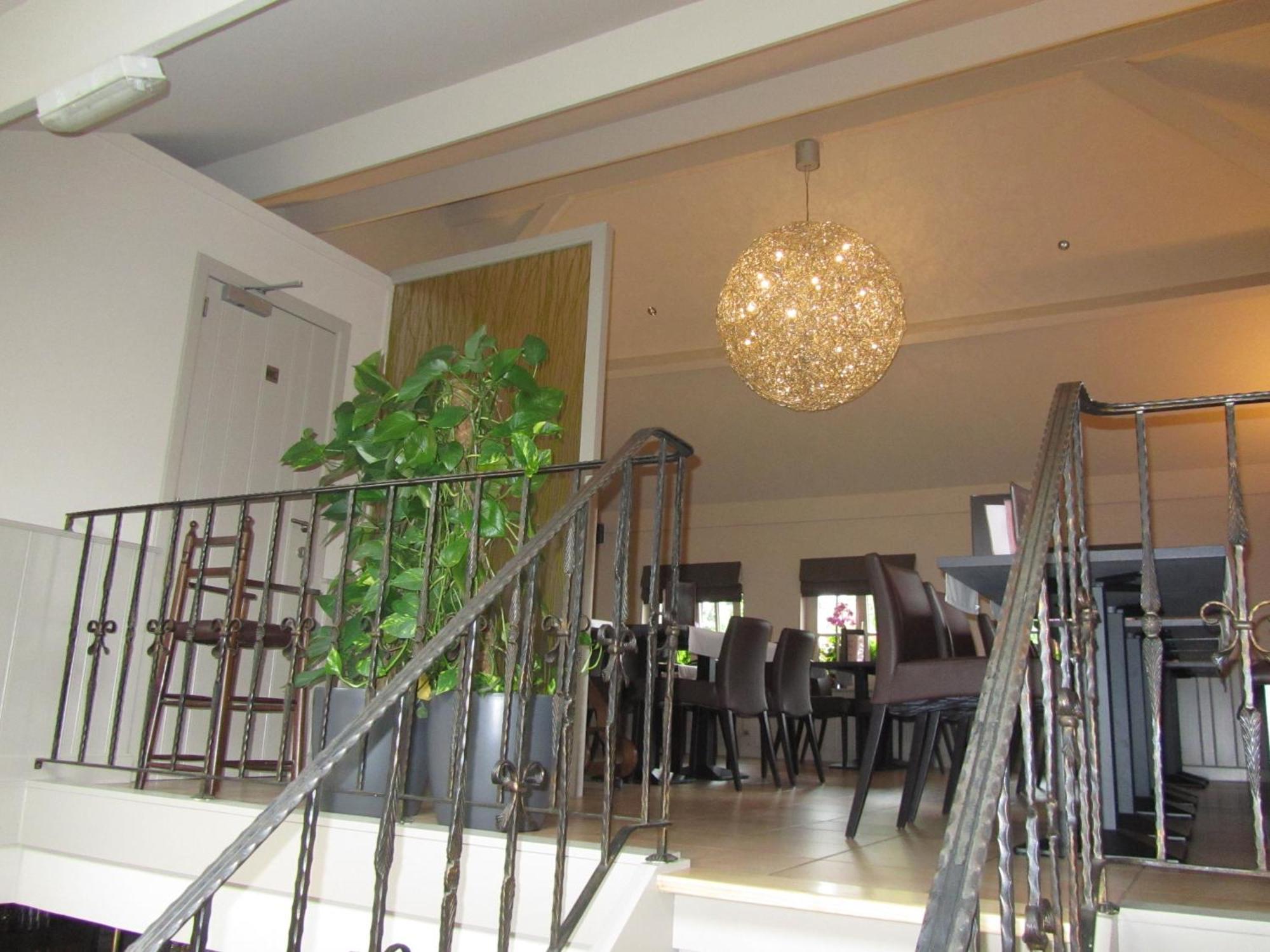 Hotel Klein Nederlo Vlezenbeek エクステリア 写真